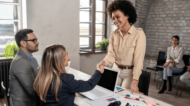 Entreprises : comment recruter sur le réseau ?